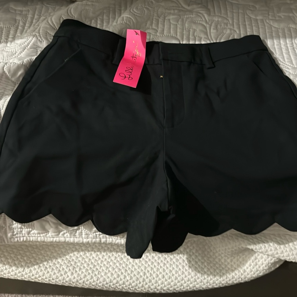 Lily Pulitzer  black shorts with tag